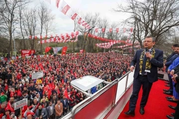 CHP Genel Başkanı Özgür Özel: “Kim ki dara düşmüştür babaevinin kapıları ardına kadar açıktır”
