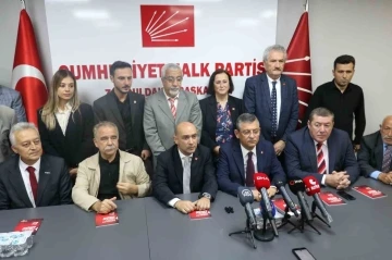 CHP’li Özel: &quot;Bu parti böyle kötü yönetilmeye devam ederse biz daha çok ağlayacağız&quot;
