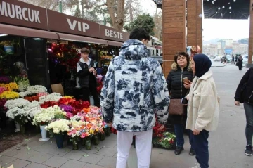 Çiçekçilerde 14 Şubat yoğunluğu başladı
