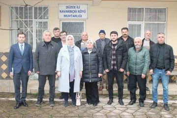 Çiftçilerin ayağına gidip anlatıyorlar
