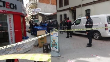 Cinnet getiren anne, 2 aylık bebeğini 6. kattan atarak öldürdü