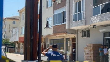 Cinnet getiren kişi polislere ateş açtı
