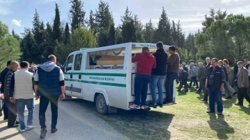 Bursa'da cinnet kurbanı anne ve oğulları toprağa verildi