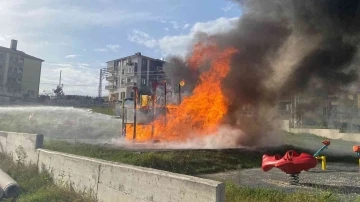 Çocuk parkında korkutan patlama
