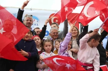 Çocuklar bayramlarını ’Çocuk Şenliği’nde kutladı
