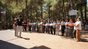 Çocuklar ve anneler, doğada unutulmaz bir gün yaşadılar
