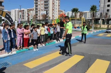 Çocuklara trafik kültürü aşılanıyor
