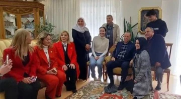 Cumhurbaşkanı Erdoğan, Ayşegül'ün davetini kırmadı 