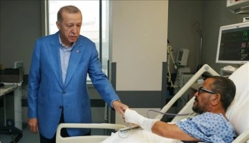 Cumhurbaşkanı Erdoğan, denizde kaza geçiren Sabancı çiftini ziyaret etti