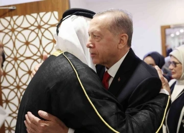 Cumhurbaşkanı Erdoğan, Katar Emiri Al Sani tarafından verilen resepsiyona katıldı