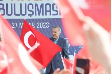 Cumhurbaşkanı Erdoğan: &quot;Buraya koştuğumuz gibi yarın sandığa koşacağız, yarın sandıkta fire vermeyeceğiz&quot;
