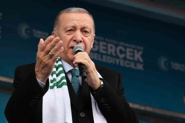 Cumhurbaşkanı Erdoğan: &quot;CHP yine DEM ile gizli saklı bir iş birliği halinde&quot;