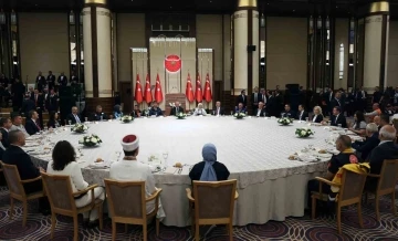 Cumhurbaşkanı Erdoğan: &quot;1 Mayıs'a gölge düşürülmeye çalışılıyor&quot;