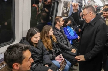 Cumhurbaşkanı Yardımcısı Oktay’dan Ankara’da misafirhanelerde kalan depremzedelere ziyaret
