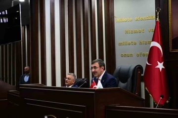 Cumhurbaşkanı Yardımcısı Yılmaz: &quot;Deprem bölgesinde yaraların sarılması için 3 trilyon liradan fazla para harcanacak&quot;
