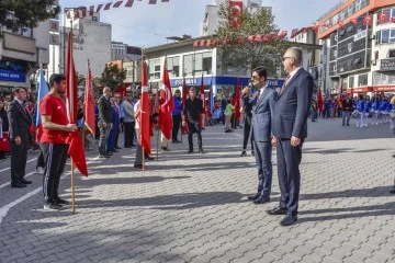 Cumhuriyet coşkusu tüm Karacabey’i sardı