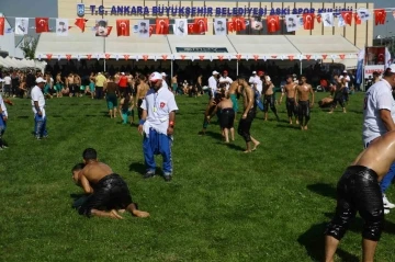 Cumhuriyetin 100. yılında Gazi Paşa’yı Anma Büyük Yağlı Güreş Müsabakası yapıldı
