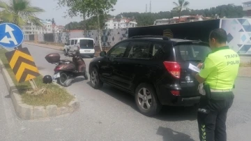 Dakikalarca bekledi, dikkatsiz çıkışı hastanede bitti
