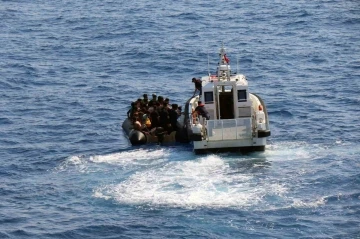 Dalaman açıklarında 28 düzensiz göçmen yakalandı