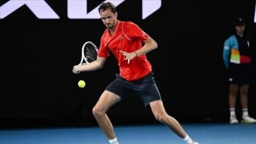 Daniil Medvedev, Madrid Açık'a son 16 turunda veda etti