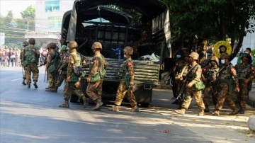 Darbenin ikinci yılında cuntanın ihlallerinin sürdüğü Myanmar'da demokrasiden eser yok