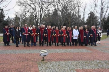 Dekan Çokluk: “Tıp mesleği şefkatin, fedakarlığın ve adanmışlığın sembolüdür”
