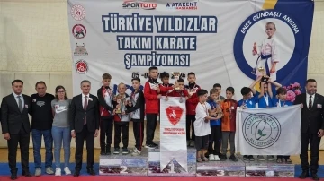 Denizli Büyükşehir Karate Takımından Türkiye Şampiyonluğu
