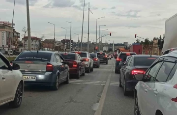 Denizli’de trafiğe kayıtlı taşıt sayısı 500 bin 634 oldu
