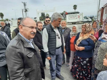 Deprem bölgesinde görevlendirilen Manisa Valisi Karadeniz vazifeye başladı
