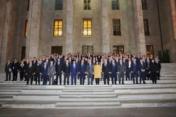 Deprem bölgesinde yapılacak 100 bin çelik köy evi için ihaleye çıkılacak
