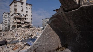 Deprem bölgesindeki eğitimciler OHAL süresince ek ders ücretinden yararlandırılacak