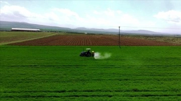 Deprem bölgesindeki tarımsal sulama yatırımlarına 4 milyar liralık ek bütçe ayrıldı