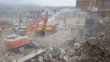 Depreme dayanıksız olan polis merkezi binası yıkıldı