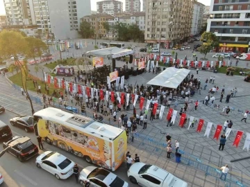 Depremi yaşayan Malatya’dan Elazığ’a vefa otobüsü
