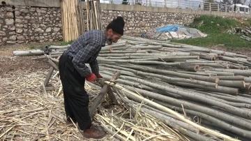 Depremin merkezi Pazarcık normale dönüyor: Afetzedelerin yaraları sarılıyor
