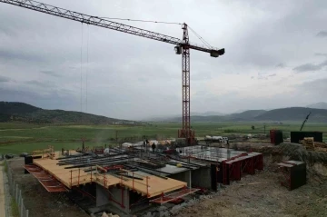 Depremin merkezinde yapımına başlanan konutlarda hummalı çalışma sürüyor
