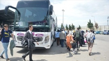 Depremler nedeniyle şehir dışına çıkan Kahramanmaraşlılar seçim için kente dönüyor