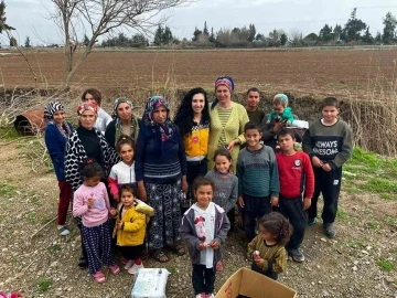 Depremzede aileyle yürekleri ısıtan diyaloğun sahibi Eskişehir 112 ekibi, Hatay’da yaraları sarıyor
