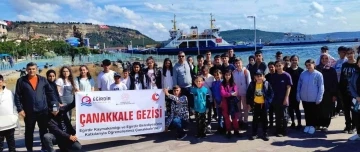 Depremzede öğrenciler, Çanakkale gezisinden döndü
