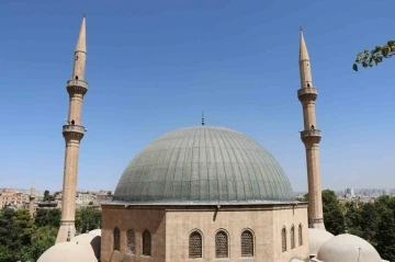 Dergah Cami minaresinde onarım çalışması tamamlandı
