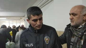 Develi’de 12 yaşındaki Ali Eren okul harçlığını, polis memuru tedavi parasını depremzedelere bağışladı
