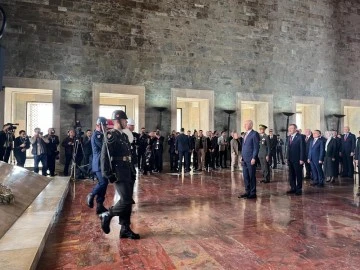 Devlet erkanı Anıtkabir’de