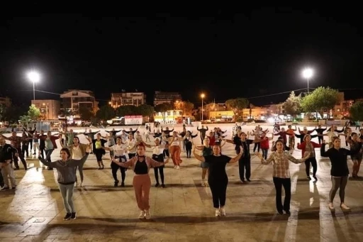 Didim’de Cumhuriyetin 101. Yılı, 101 kişilik zeybekle kutlanacak
