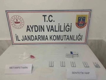 Didim’de uyuşturucu tacirleri yol devriyesine takıldı
