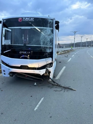 Direksiyon başında beyin kanaması geçiren sürücü hayatını kaybetti
