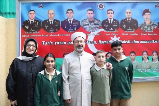 Diyanet İşleri Başkanı Erbaş, TDV Azerbaycan Bakü Türk Lisesi’ni ziyaret etti
