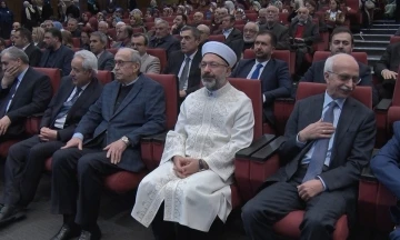 Diyanet İşleri Başkanı Erbaş Ustalara Saygı Paneli’ne katıldı
