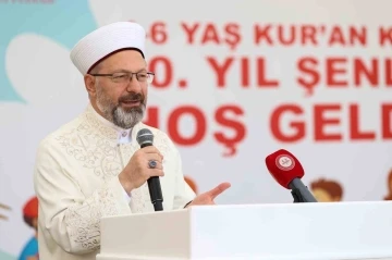 Diyanet İşleri Başkanı Erbaş: “Vatanını, bayrağını seven gençleri yetiştirmenin gayreti içerisindeyiz”
