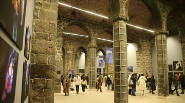 Diyarbakır annelerinin haklı mücadelesi AA'nın fotoğraf sergisinde anlatılıyor