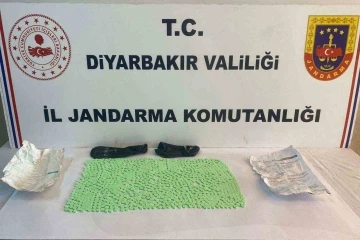 Diyarbakır’da hastane bahçesinde uyuşturucu ticareti
